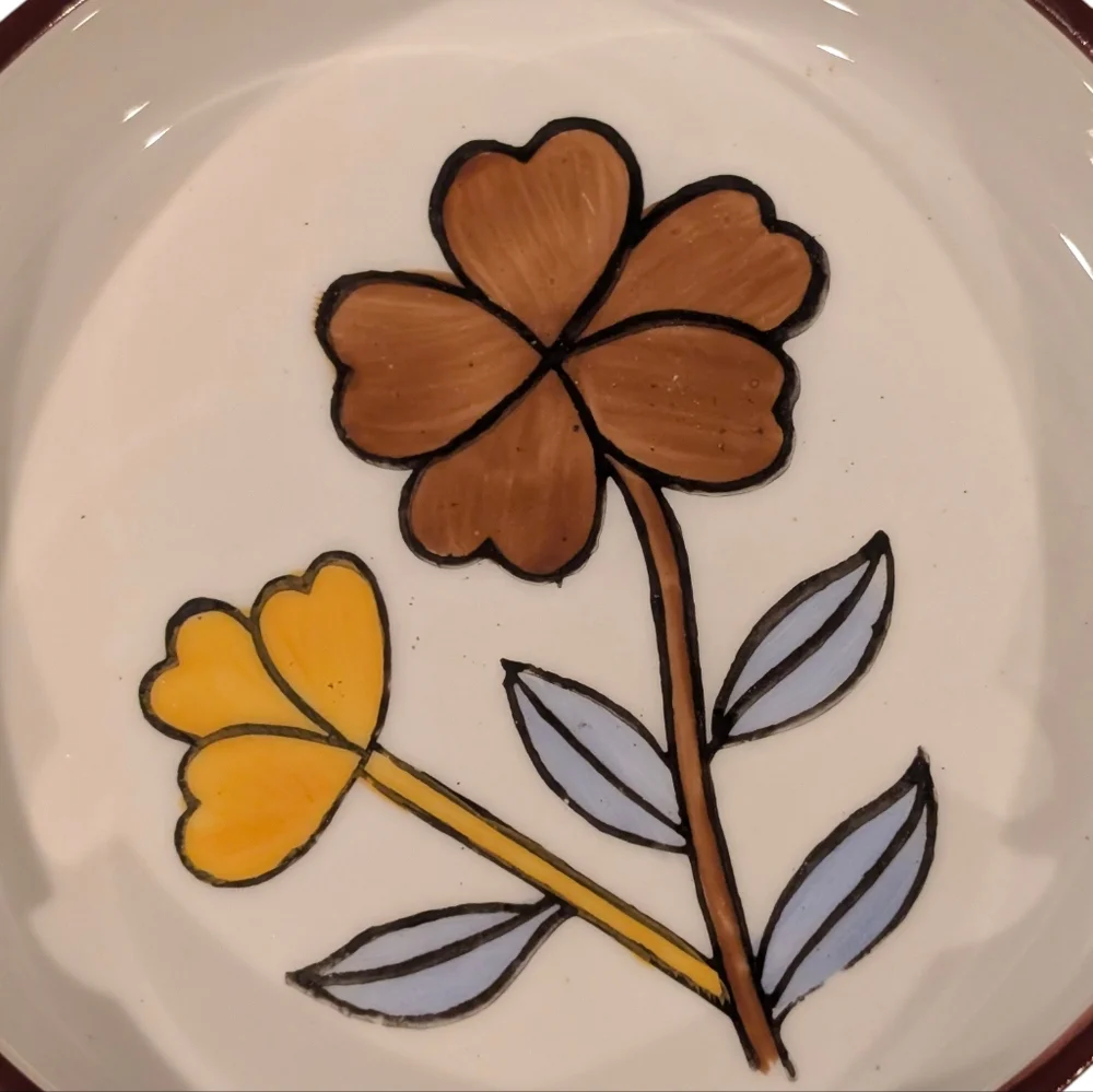 Vintage MCM hand painted flower power stoneware ashtray. 5